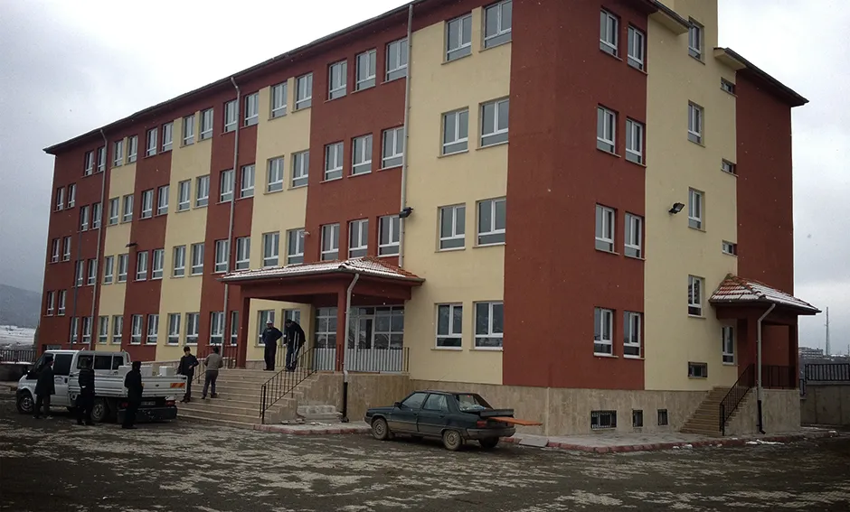 Akdağmadeni Merkez 15+5 Derslikli İ.Ö.O. Yapım İşi